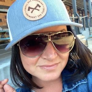 Meet your Posher, Kelli